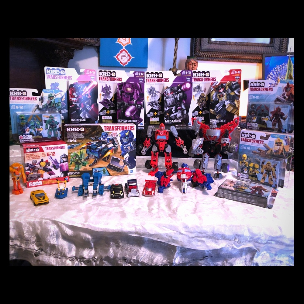 Beautiful, huge Kre-o transformers lot